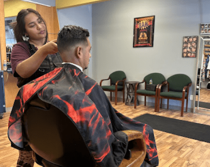 <p style="font-family: 'Poppins', sans-serif; font-weight: 700; font-size:24px;">MEN'S HAIRCUTS</p>